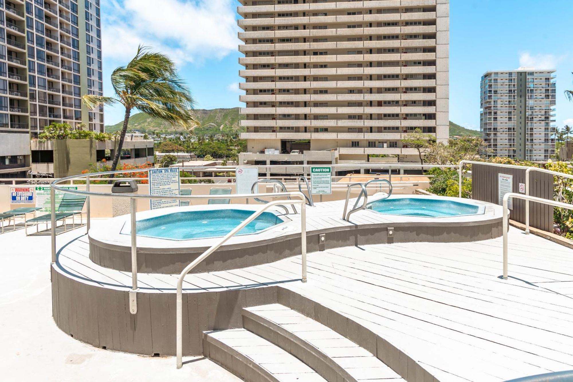 Beautifully Remodeled Ocean View Condo With Free Parking Honolulu Exterior photo